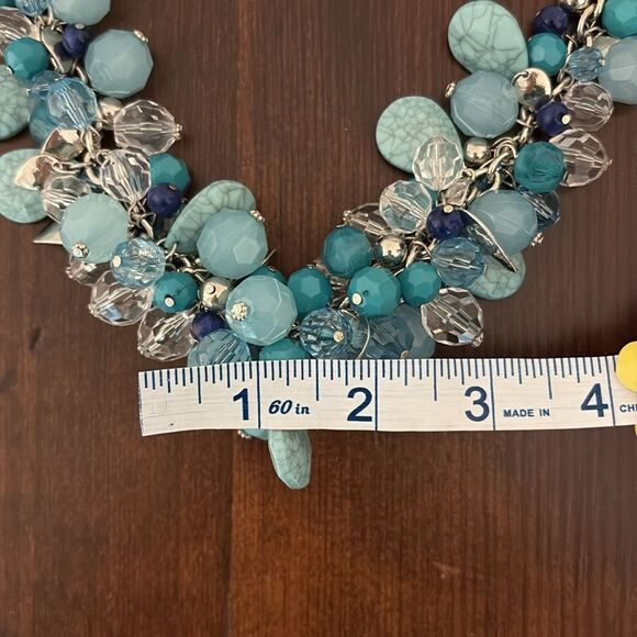 Turquoise Beaded Necklace - Picture 7 of 8